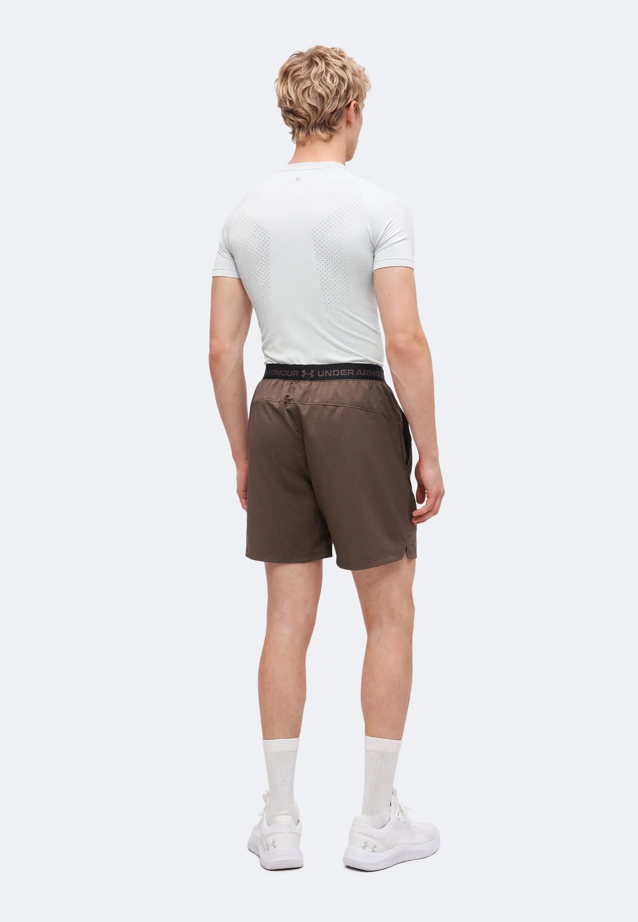 UA Vanish Wven Short 2.0 6in